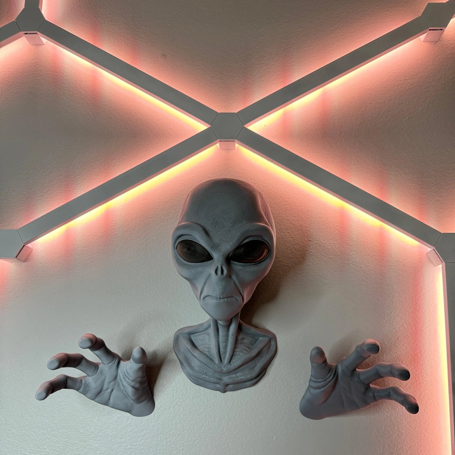 Alien | Wall Buster | Wall Art | 3D Printed - Squee Prints