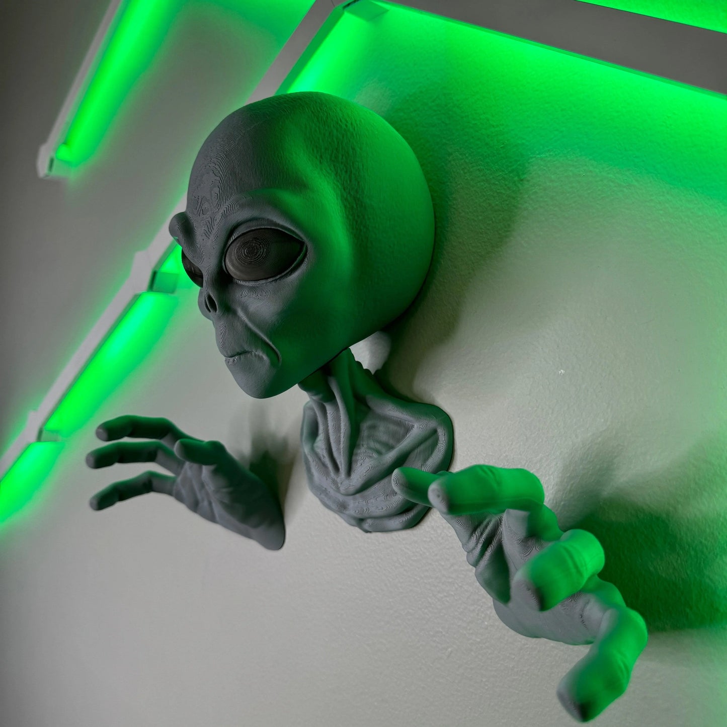 Alien | Wall Buster | Wall Art | 3D Printed - Squee Prints
