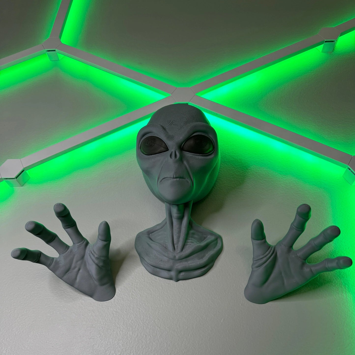 Alien | Wall Buster | Wall Art | 3D Printed - Squee Prints