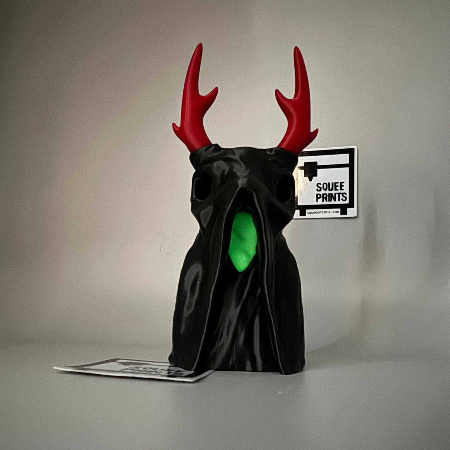 Shrouded Wendigo | Cryptid | Glow in the Dark - Squee Prints