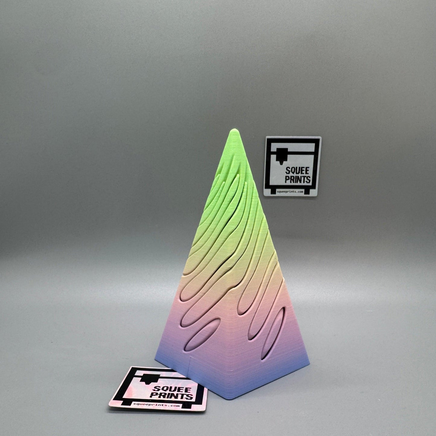 Vortex Fidget Pyramid | 3D Printed | Desk Fidget Toys - Squee Prints
