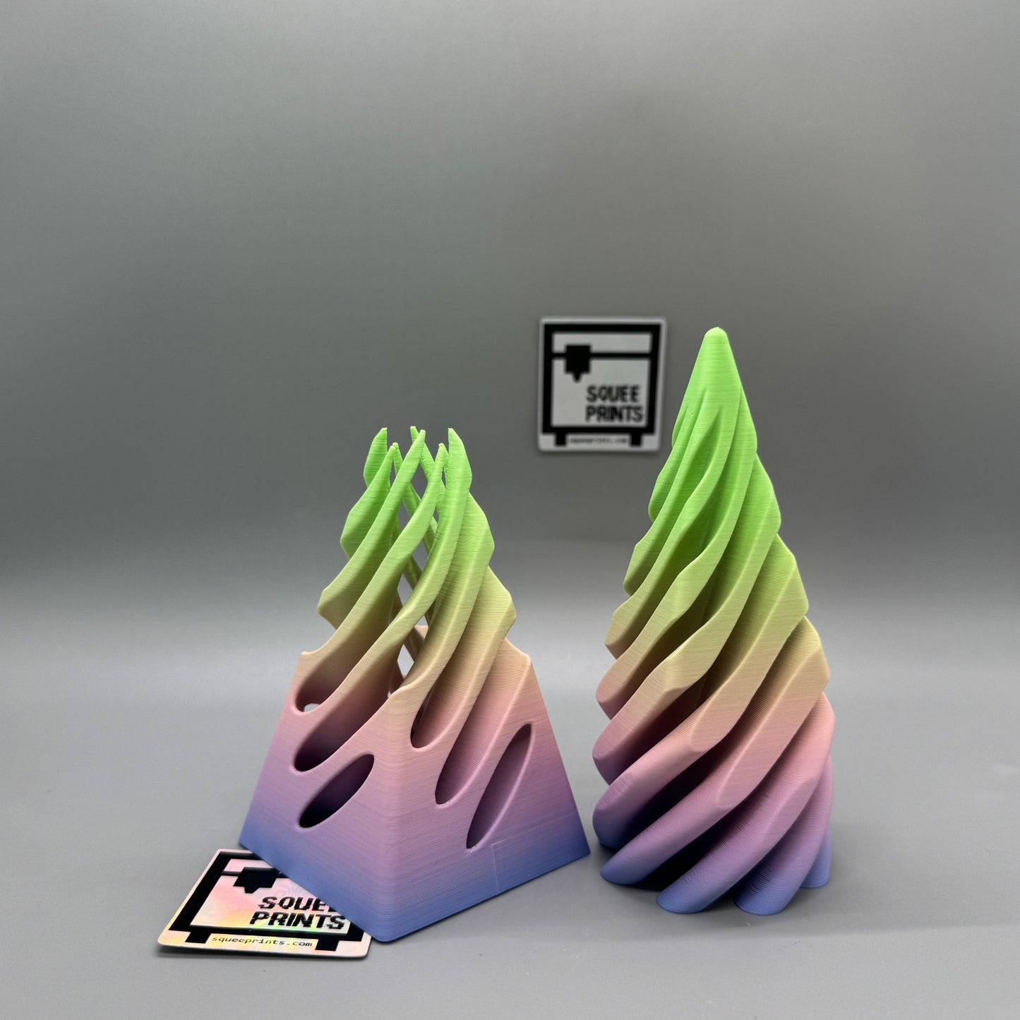 Vortex Fidget Pyramid | 3D Printed | Desk Fidget Toys - Squee Prints