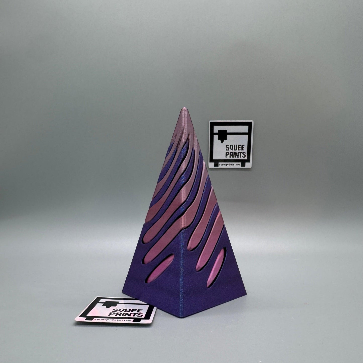 Vortex Fidget Pyramid | 3D Printed | Desk Fidget Toys - Squee Prints