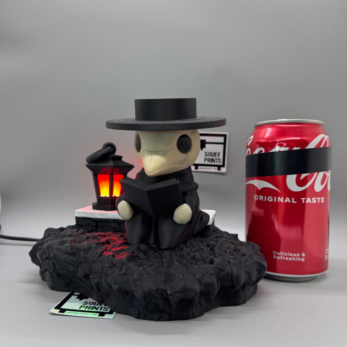 Plague Doctor | Night Light | Lamp | Customizable | 3D Printed - Squee Prints