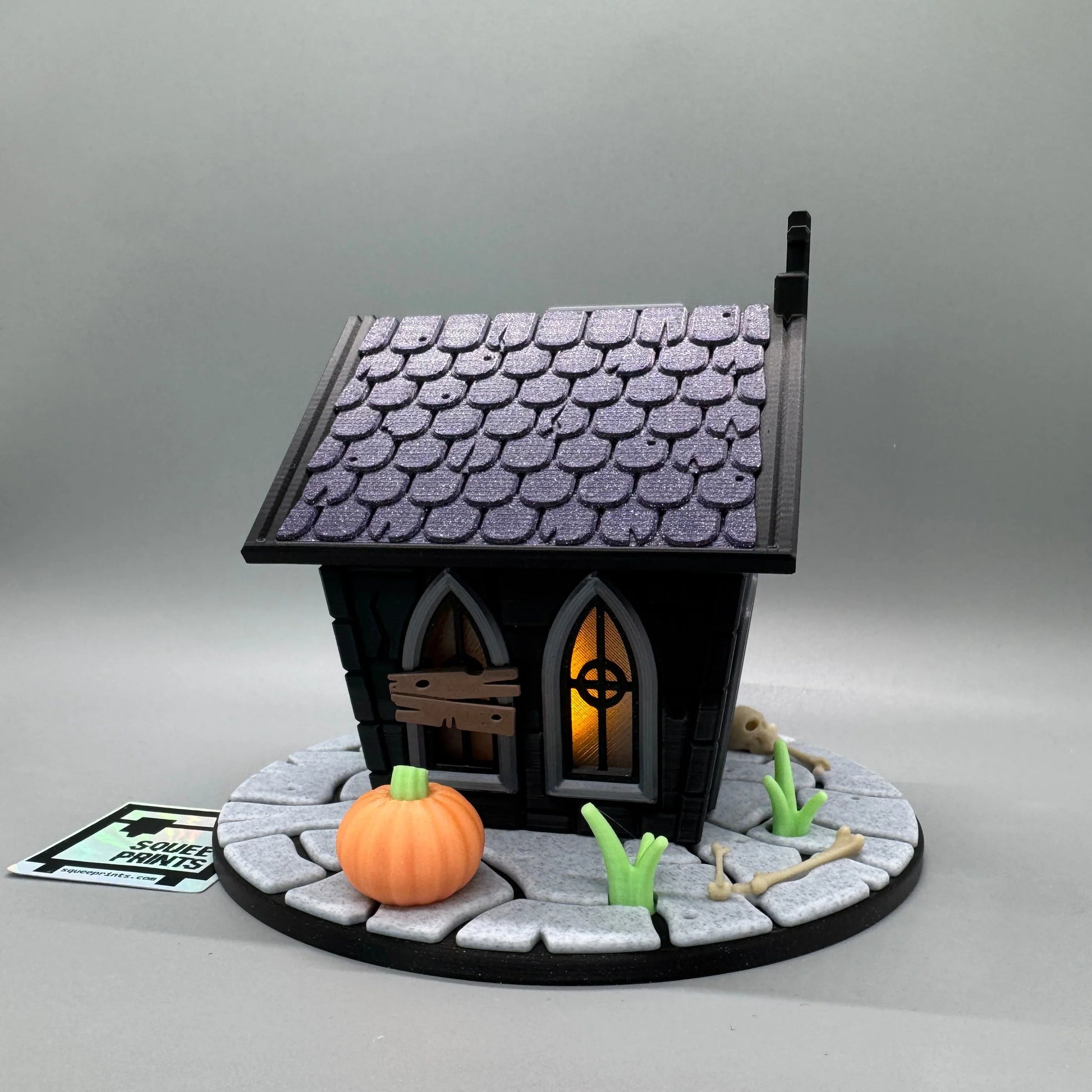 Haunted Miniature Mausoleum | Mini Crypt | Halloween Decor | 3D Printed - Squee Prints