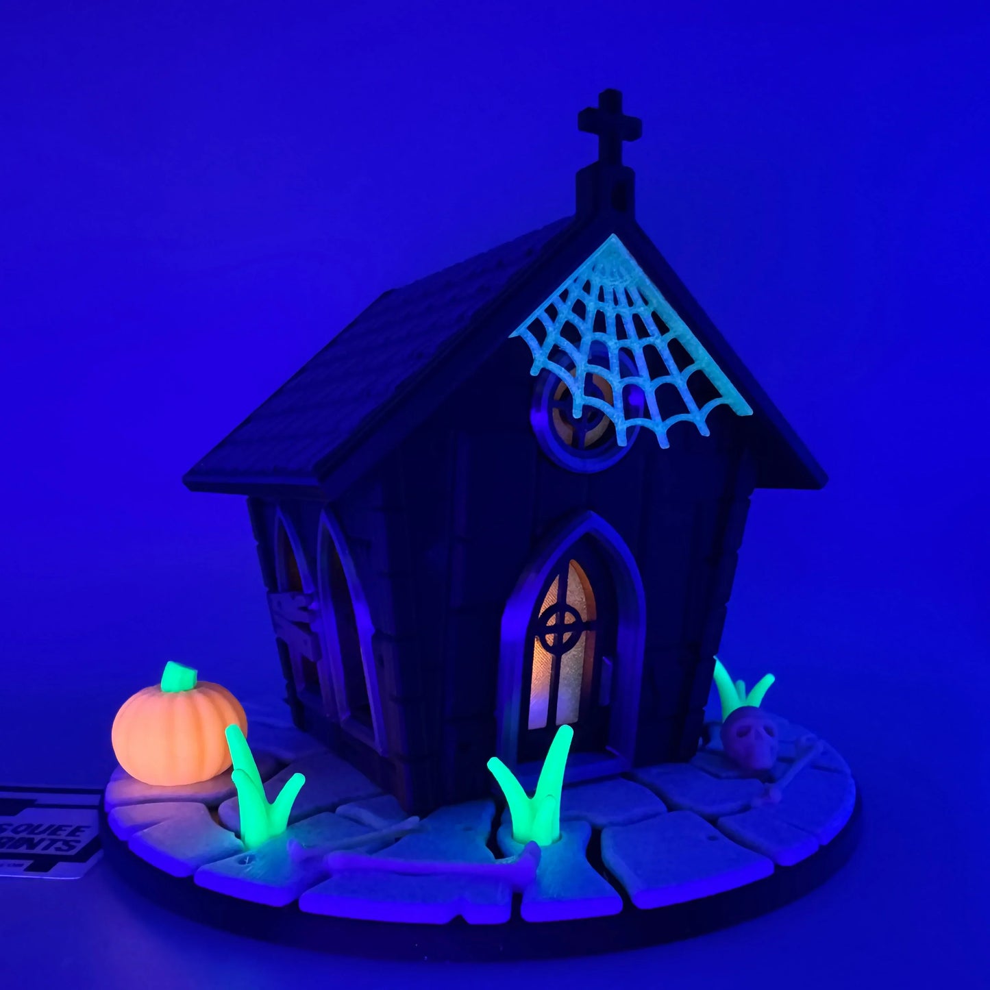 Haunted Miniature Mausoleum | Mini Crypt | Halloween Decor | 3D Printed - Squee Prints