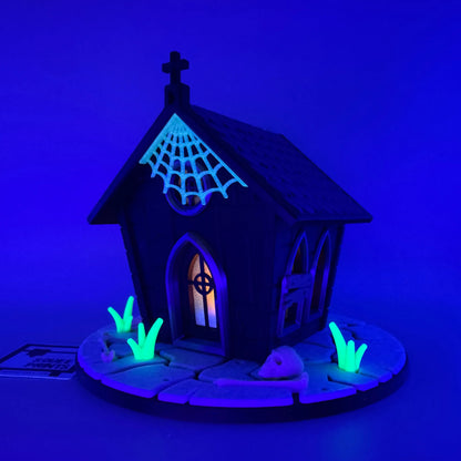 Haunted Miniature Mausoleum | Mini Crypt | Halloween Decor | 3D Printed - Squee Prints