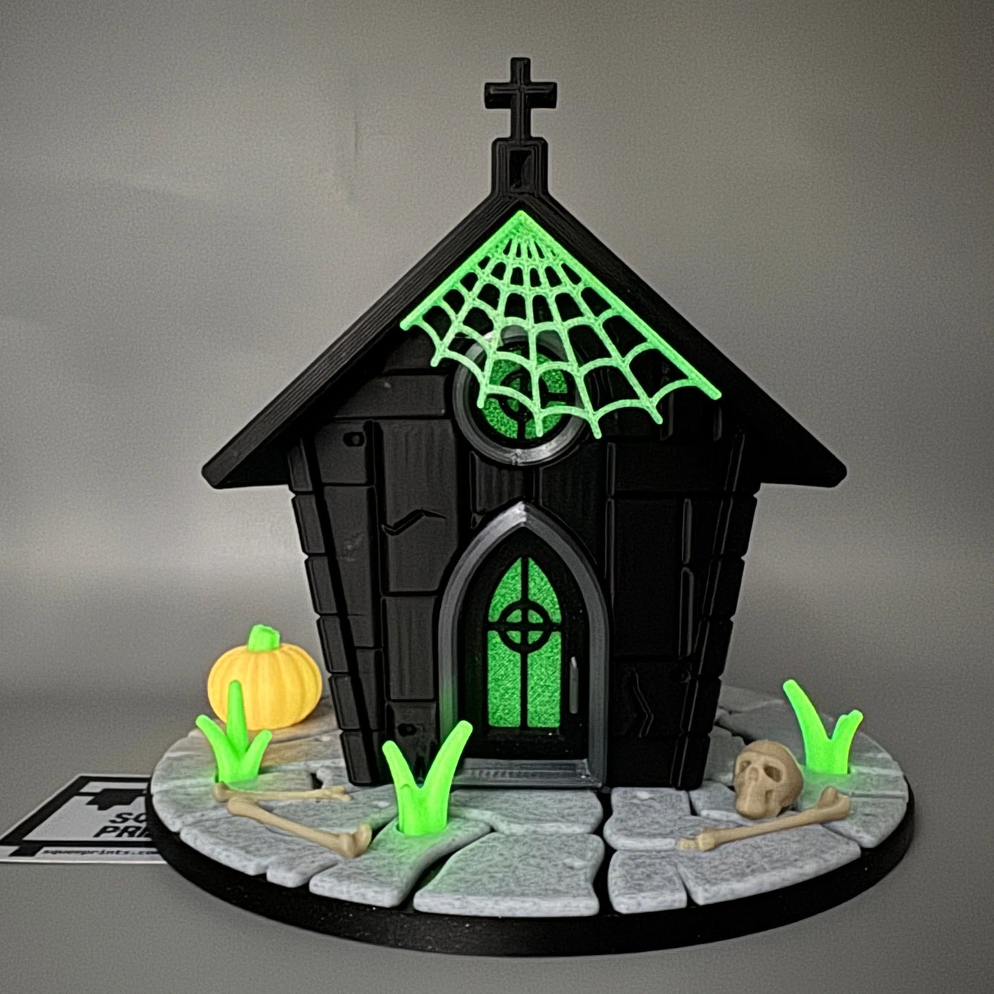 Haunted Miniature Mausoleum | Mini Crypt | Halloween Decor | 3D Printed - Squee Prints