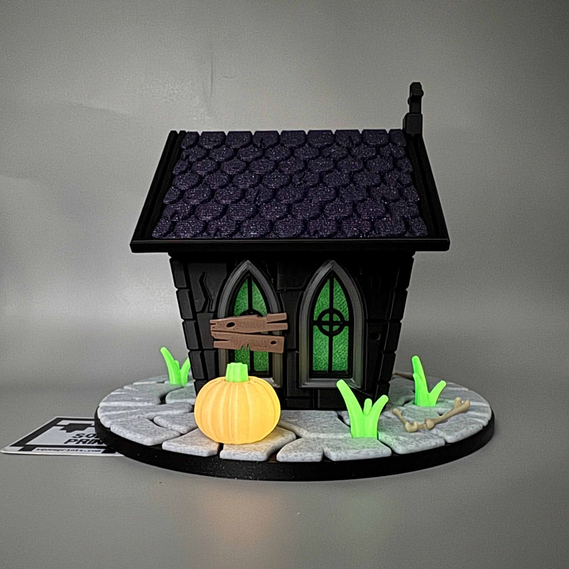 Haunted Miniature Mausoleum | Mini Crypt | Halloween Decor | 3D Printed - Squee Prints