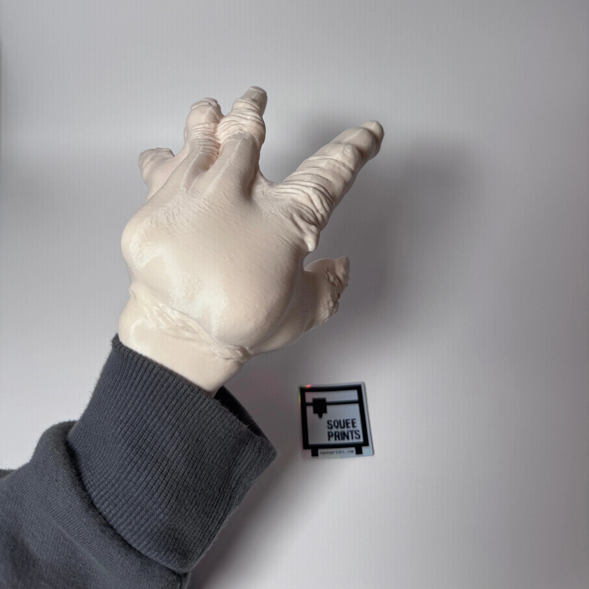 Strong Hand XL | Scary Movie 2 | Hanson - Squee Prints