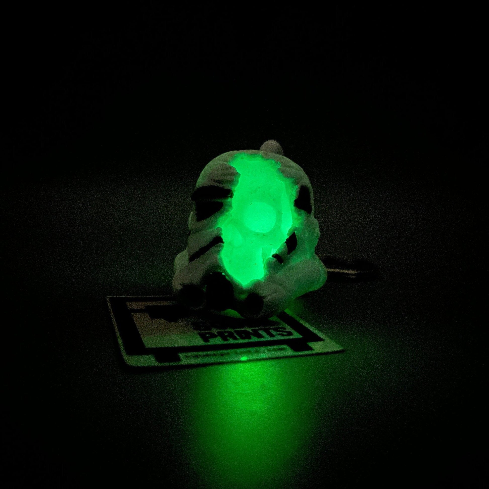 Stormtrooper Skull Keychain | 3D Printed | Glow in the Dark - Squee Prints
